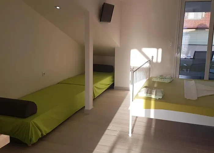 Anthia House Appartement